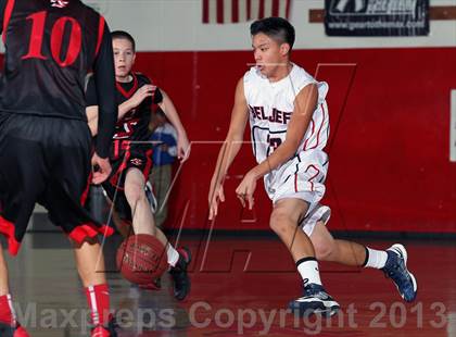 Thumbnail 3 in Bellarmine-Jefferson vs Palm Springs (MaxPreps Holiday Classic) photogallery.