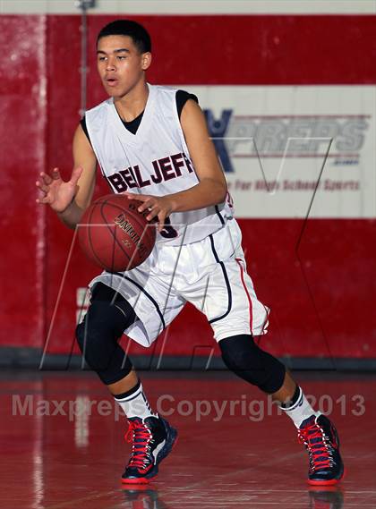 Thumbnail 3 in Bellarmine-Jefferson vs Palm Springs (MaxPreps Holiday Classic) photogallery.