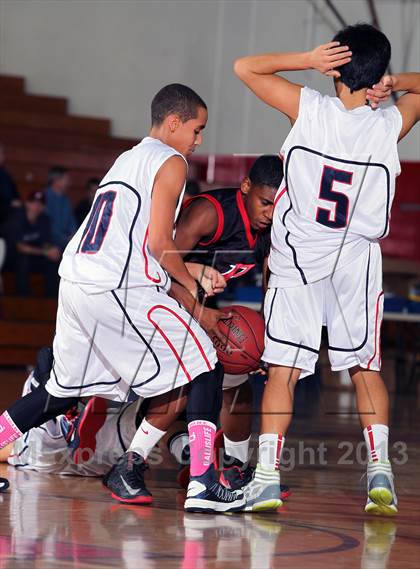 Thumbnail 1 in Bellarmine-Jefferson vs Palm Springs (MaxPreps Holiday Classic) photogallery.
