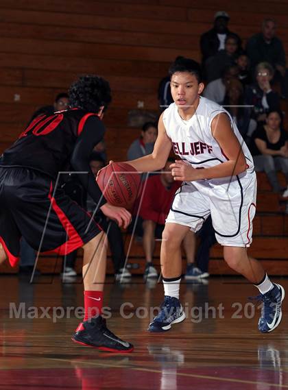 Thumbnail 3 in Bellarmine-Jefferson vs Palm Springs (MaxPreps Holiday Classic) photogallery.