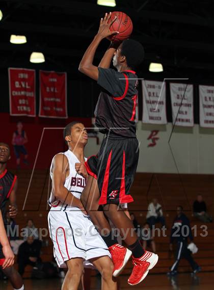 Thumbnail 3 in Bellarmine-Jefferson vs Palm Springs (MaxPreps Holiday Classic) photogallery.