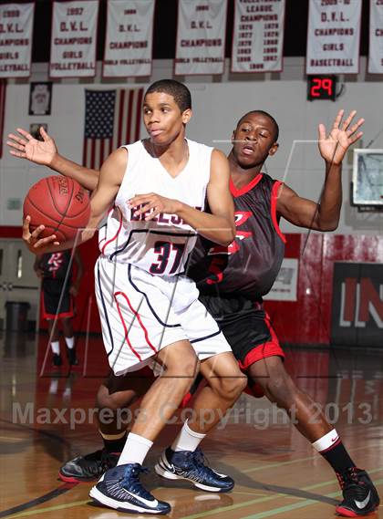 Thumbnail 1 in Bellarmine-Jefferson vs Palm Springs (MaxPreps Holiday Classic) photogallery.