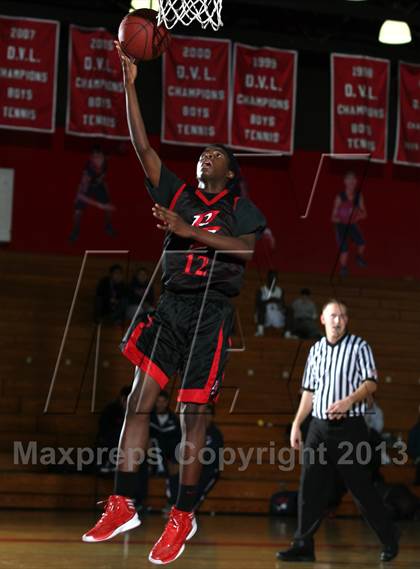 Thumbnail 1 in Bellarmine-Jefferson vs Palm Springs (MaxPreps Holiday Classic) photogallery.