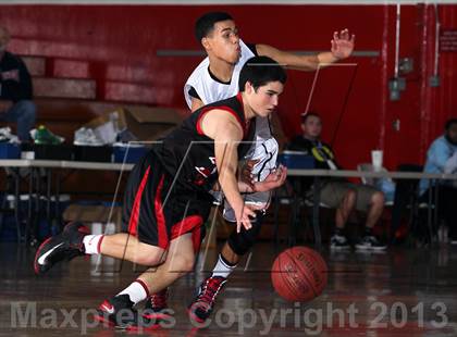 Thumbnail 3 in Bellarmine-Jefferson vs Palm Springs (MaxPreps Holiday Classic) photogallery.