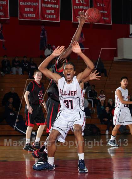 Thumbnail 3 in Bellarmine-Jefferson vs Palm Springs (MaxPreps Holiday Classic) photogallery.