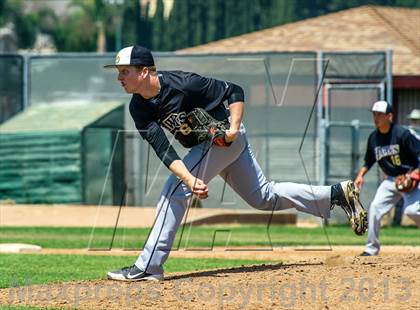 Thumbnail 2 in El Dorado @ Huntington Beach photogallery.