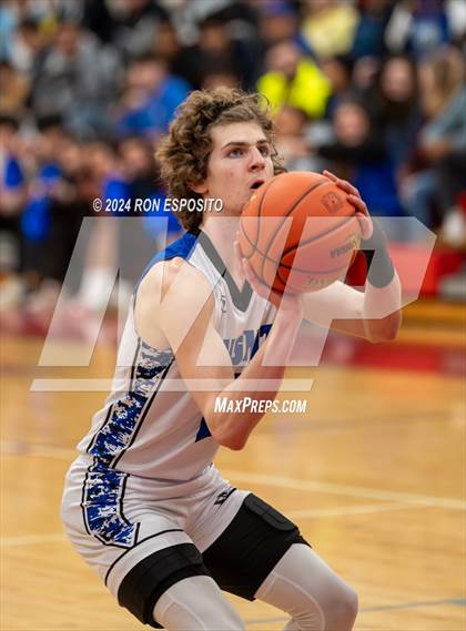 Thumbnail 2 in Chapel Field Christian vs. Smithtown Christian (NYSPHSAA Class D Regional Semifinal) photogallery.