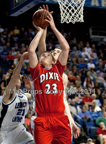 Thumbnail 1 in Lexington Catholic vs. Dixie Heights (KHSAA Sweet 16) photogallery.