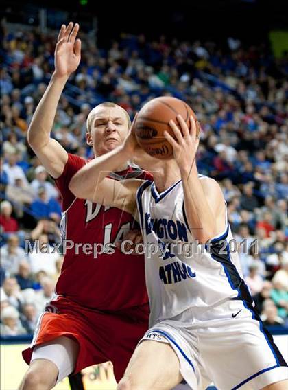 Thumbnail 3 in Lexington Catholic vs. Dixie Heights (KHSAA Sweet 16) photogallery.