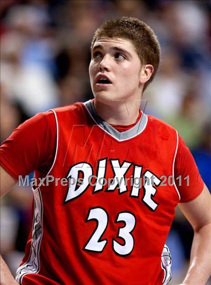 Thumbnail 2 in Lexington Catholic vs. Dixie Heights (KHSAA Sweet 16) photogallery.