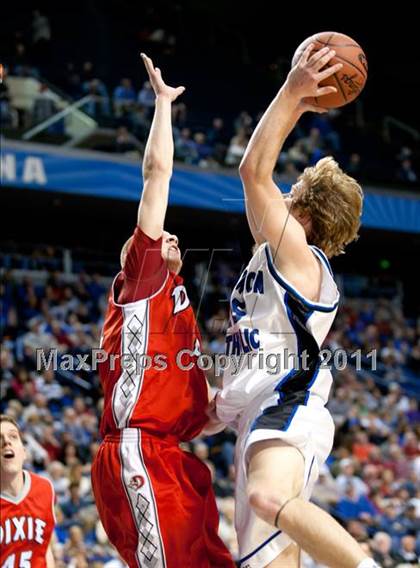 Thumbnail 3 in Lexington Catholic vs. Dixie Heights (KHSAA Sweet 16) photogallery.