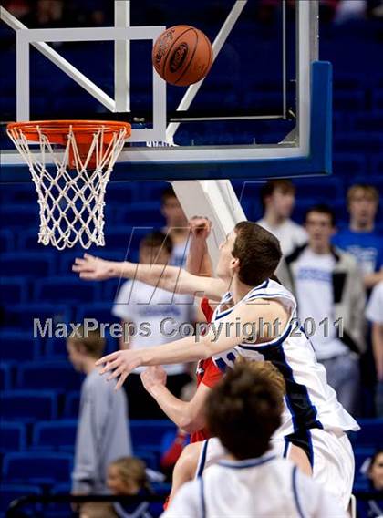 Thumbnail 3 in Lexington Catholic vs. Dixie Heights (KHSAA Sweet 16) photogallery.