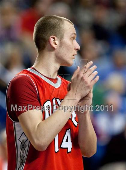 Thumbnail 2 in Lexington Catholic vs. Dixie Heights (KHSAA Sweet 16) photogallery.
