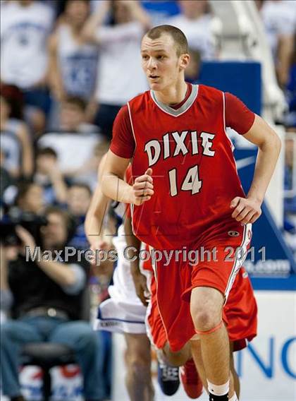 Thumbnail 1 in Lexington Catholic vs. Dixie Heights (KHSAA Sweet 16) photogallery.