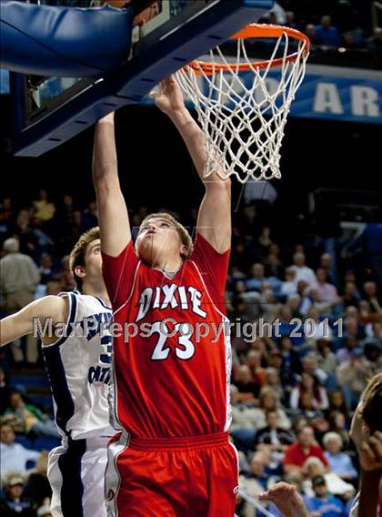 Thumbnail 2 in Lexington Catholic vs. Dixie Heights (KHSAA Sweet 16) photogallery.