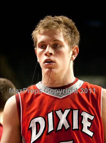 Thumbnail 1 in Lexington Catholic vs. Dixie Heights (KHSAA Sweet 16) photogallery.