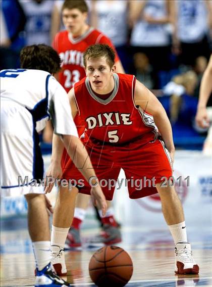 Thumbnail 1 in Lexington Catholic vs. Dixie Heights (KHSAA Sweet 16) photogallery.