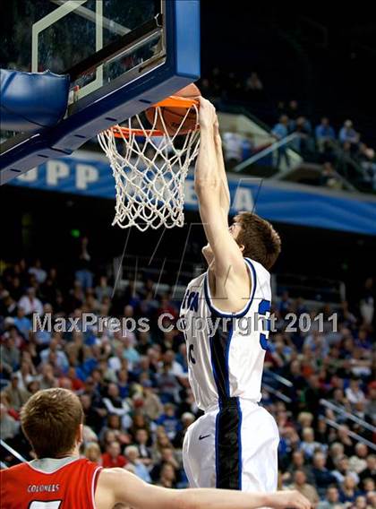 Thumbnail 3 in Lexington Catholic vs. Dixie Heights (KHSAA Sweet 16) photogallery.