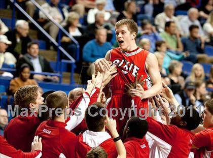 Thumbnail 1 in Lexington Catholic vs. Dixie Heights (KHSAA Sweet 16) photogallery.