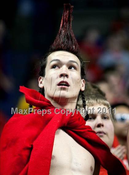 Thumbnail 1 in Lexington Catholic vs. Dixie Heights (KHSAA Sweet 16) photogallery.