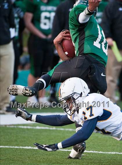 Thumbnail 2 in New Hampton vs. Cheshire Academy (NEPSAC Dan Rorke Bowl) photogallery.