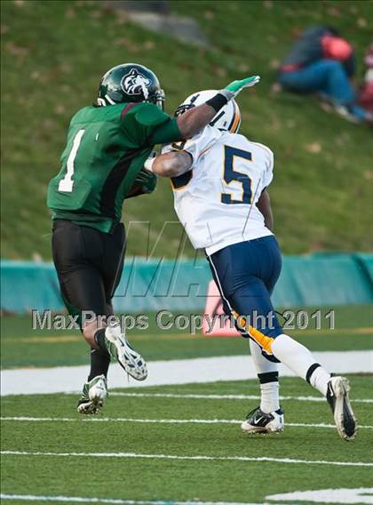 Thumbnail 3 in New Hampton vs. Cheshire Academy (NEPSAC Dan Rorke Bowl) photogallery.