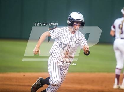 Thumbnail 1 in Crawford vs. Lovelady (UIL 2A State Championship game) photogallery.