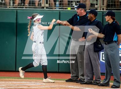 Thumbnail 2 in Crawford vs. Lovelady (UIL 2A State Championship game) photogallery.