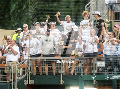 Thumbnail 2 in Crawford vs. Lovelady (UIL 2A State Championship game) photogallery.