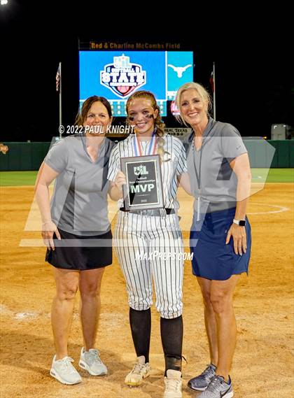 Thumbnail 2 in Crawford vs. Lovelady (UIL 2A State Championship game) photogallery.