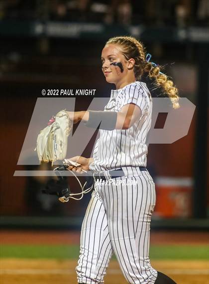 Thumbnail 1 in Crawford vs. Lovelady (UIL 2A State Championship game) photogallery.