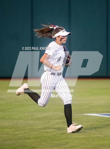 Thumbnail 3 in Crawford vs. Lovelady (UIL 2A State Championship game) photogallery.
