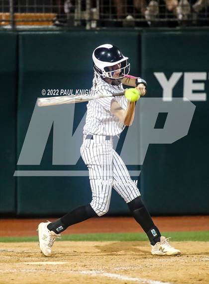Thumbnail 1 in Crawford vs. Lovelady (UIL 2A State Championship game) photogallery.