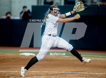 Thumbnail 2 in Crawford vs. Lovelady (UIL 2A State Championship game) photogallery.