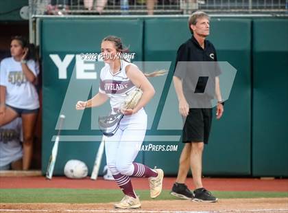 Thumbnail 1 in Crawford vs. Lovelady (UIL 2A State Championship game) photogallery.