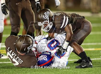 Thumbnail 1 in Serra @ Crespi photogallery.