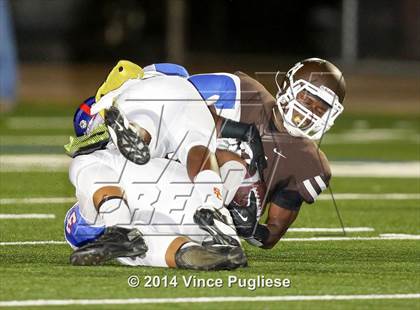 Thumbnail 2 in Serra @ Crespi photogallery.