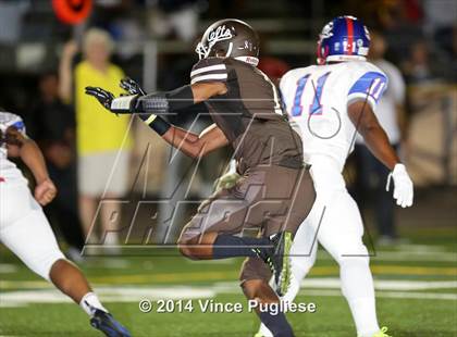 Thumbnail 2 in Serra @ Crespi photogallery.