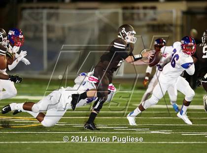 Thumbnail 1 in Serra @ Crespi photogallery.