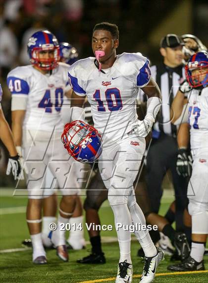 Thumbnail 2 in Serra @ Crespi photogallery.