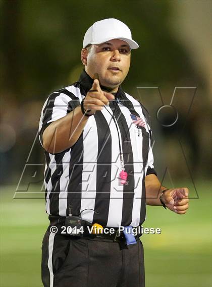 Thumbnail 1 in Serra @ Crespi photogallery.