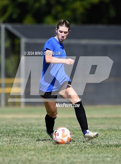 Thumbnail 2 in Santa Margarita vs. San Clemente (Summer League) photogallery.