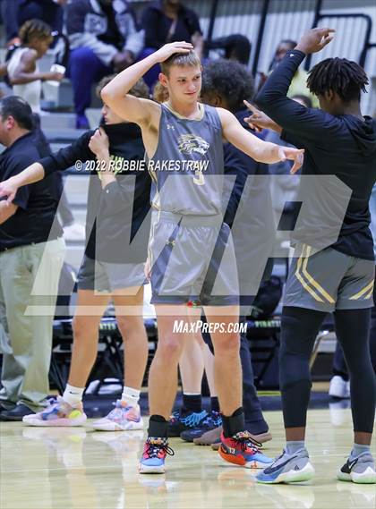 Thumbnail 2 in Kaufman @ Crandall photogallery.