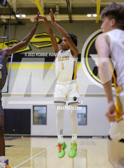 Thumbnail 3 in Kaufman @ Crandall photogallery.