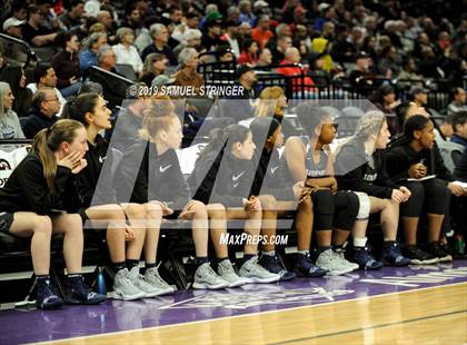 Thumbnail 2 in Pinewood vs. Sierra Canyon (CIF State Open Division Final) photogallery.