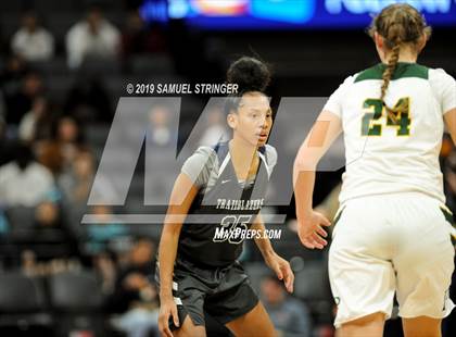 Thumbnail 2 in Pinewood vs. Sierra Canyon (CIF State Open Division Final) photogallery.
