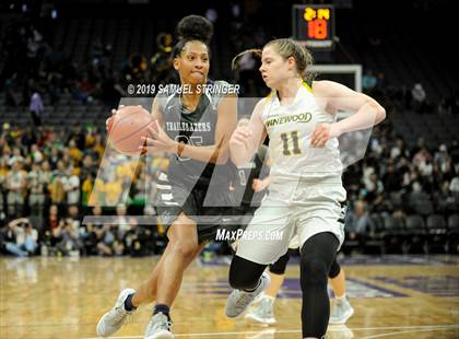 Thumbnail 2 in Pinewood vs. Sierra Canyon (CIF State Open Division Final) photogallery.