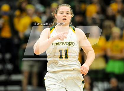 Thumbnail 3 in Pinewood vs. Sierra Canyon (CIF State Open Division Final) photogallery.