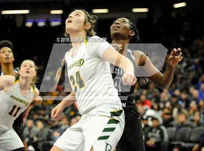 Thumbnail 3 in Pinewood vs. Sierra Canyon (CIF State Open Division Final) photogallery.