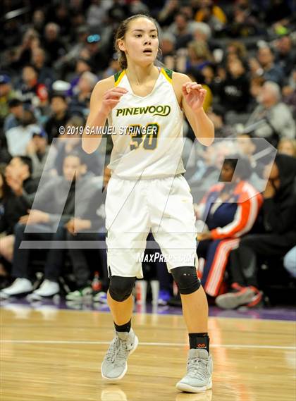 Thumbnail 1 in Pinewood vs. Sierra Canyon (CIF State Open Division Final) photogallery.